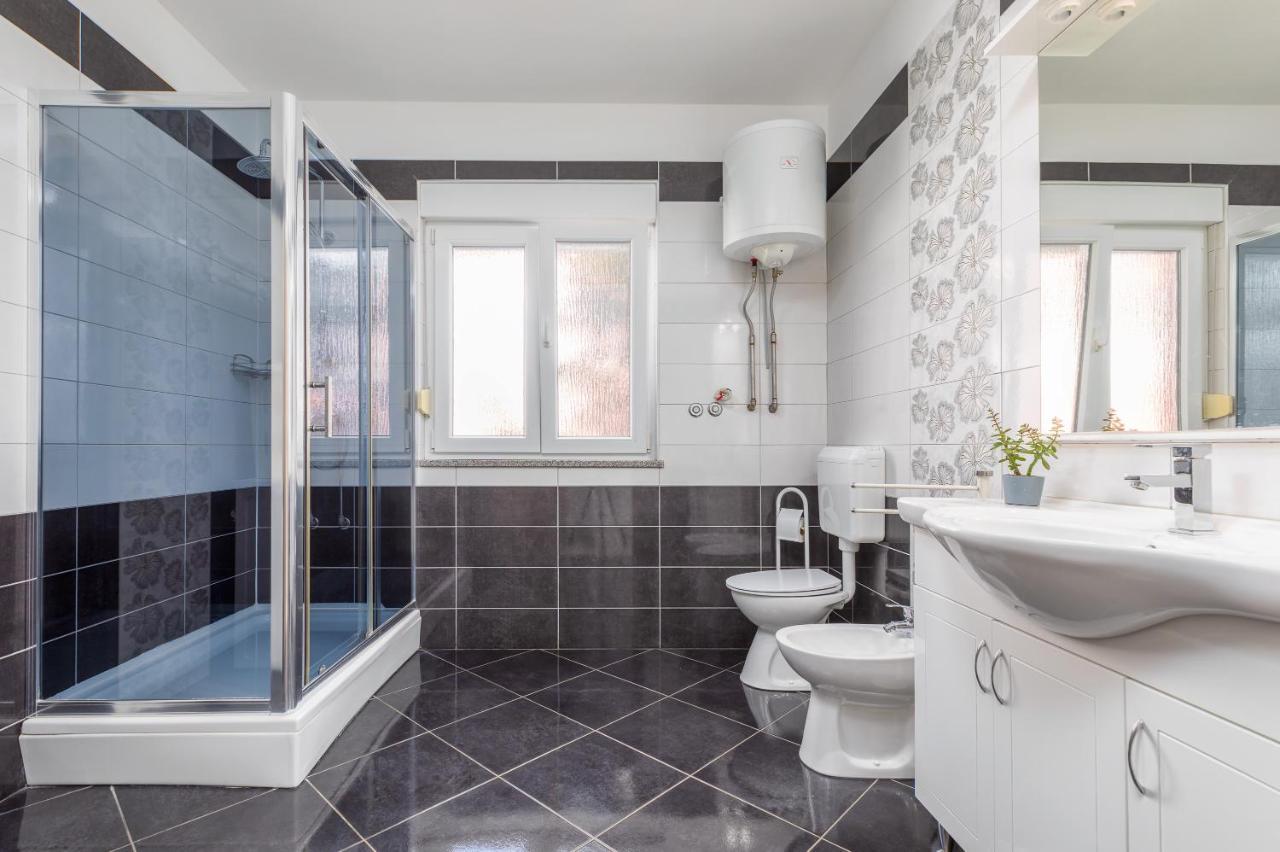 Apartman Vera Pula Zewnętrze zdjęcie