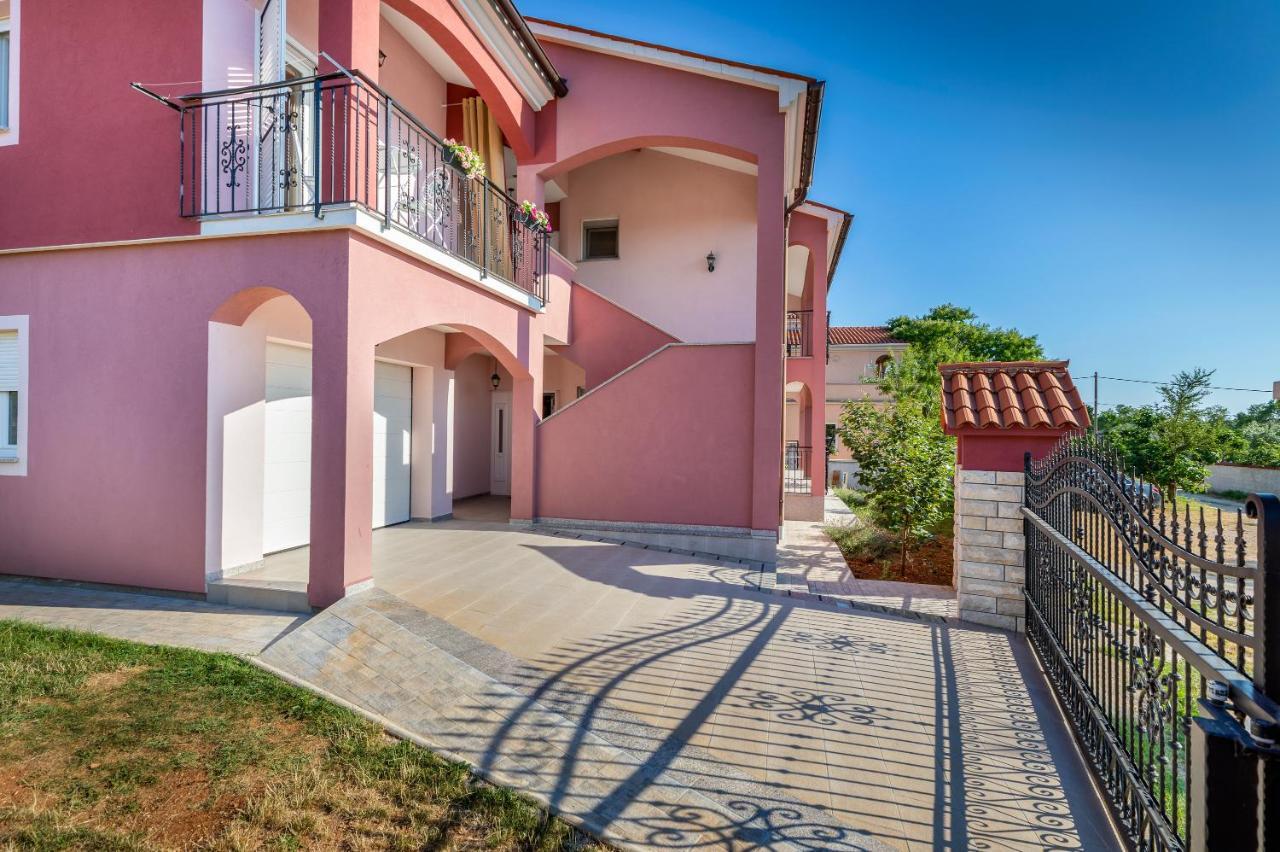 Apartman Vera Pula Zewnętrze zdjęcie